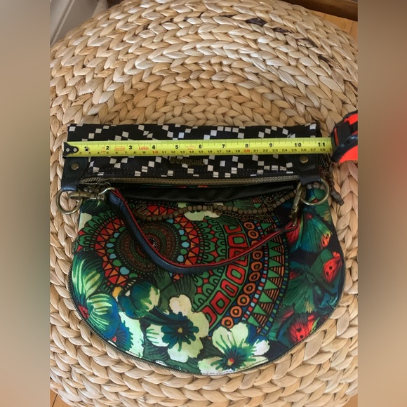 NWOT Desigual Shoulder / Crossbody Bag. - Picture 5 of 6